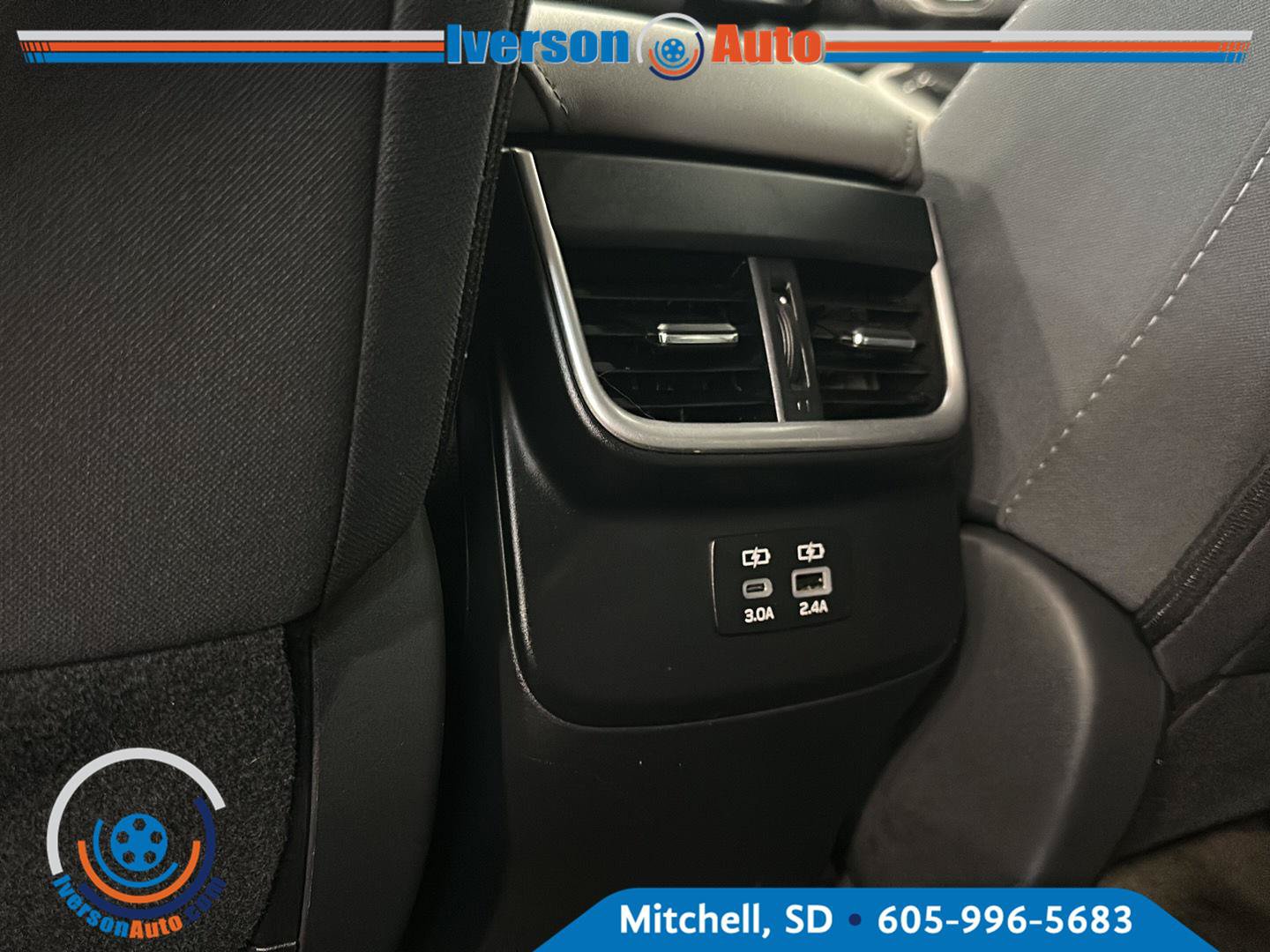 Used 2025 Subaru Outback Premium AWD/4WD image 27