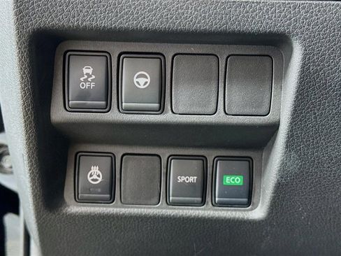 Certified 2022 Nissan Rogue Sport SL w/ Premium Package image 11