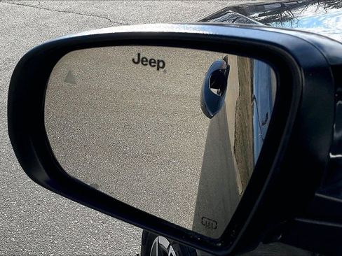 Used 2024 Jeep Compass Trailhawk image 28