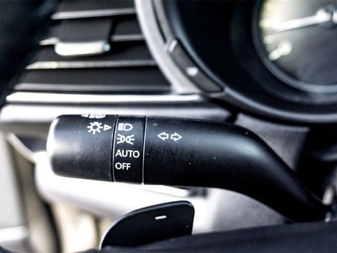 Used 2024 MAZDA CX-30 AWD 2.5 S w/ Premium Package image 18