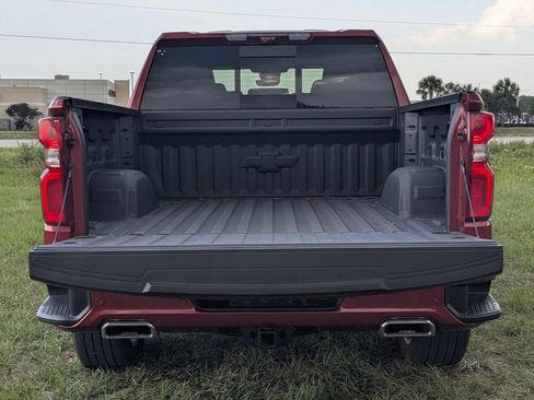 Used 2025 Chevrolet Silverado 1500 High Country w/ High Country Premium Package AWD/4WD image 15