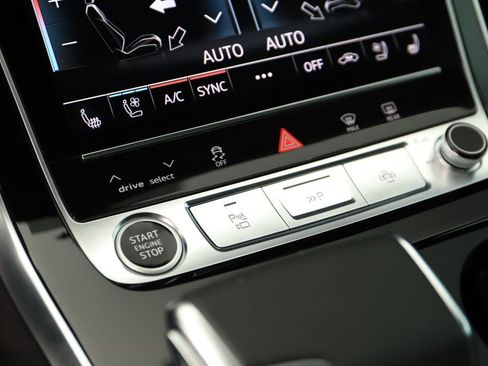 Certified 2023 Audi Q7 3.0T Prestige w/ Prestige Package AWD/4WD image 28