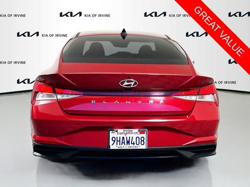 Used 2023 Hyundai Elantra SEL w/ Cargo Package image 6