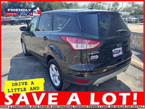 Used 2015 Ford Escape SE image 3