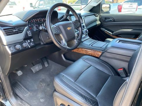 Used 2019 Chevrolet Tahoe Premier w/ RST 6.2L Performance Edition AWD/4WD image 33
