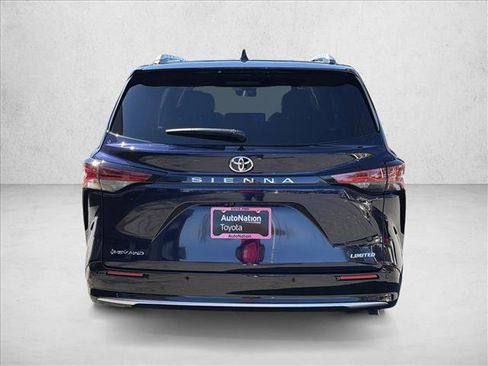 New 2026 Toyota Sienna Limited image 6