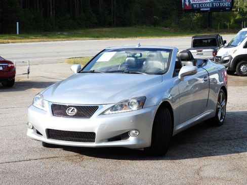 Used 2012 Lexus IS 250C image 10