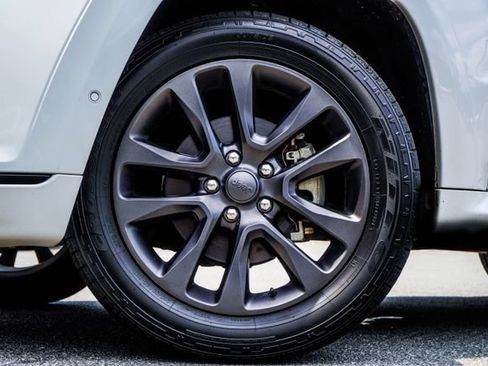 Used 2019 Jeep Grand Cherokee High Altitude AWD/4WD image 3