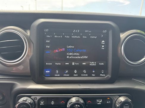 Used 2018 Jeep Wrangler Unlimited Sahara AWD/4WD image 34