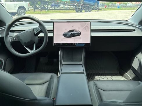 Used 2025 Tesla Model 3 RWD image 16