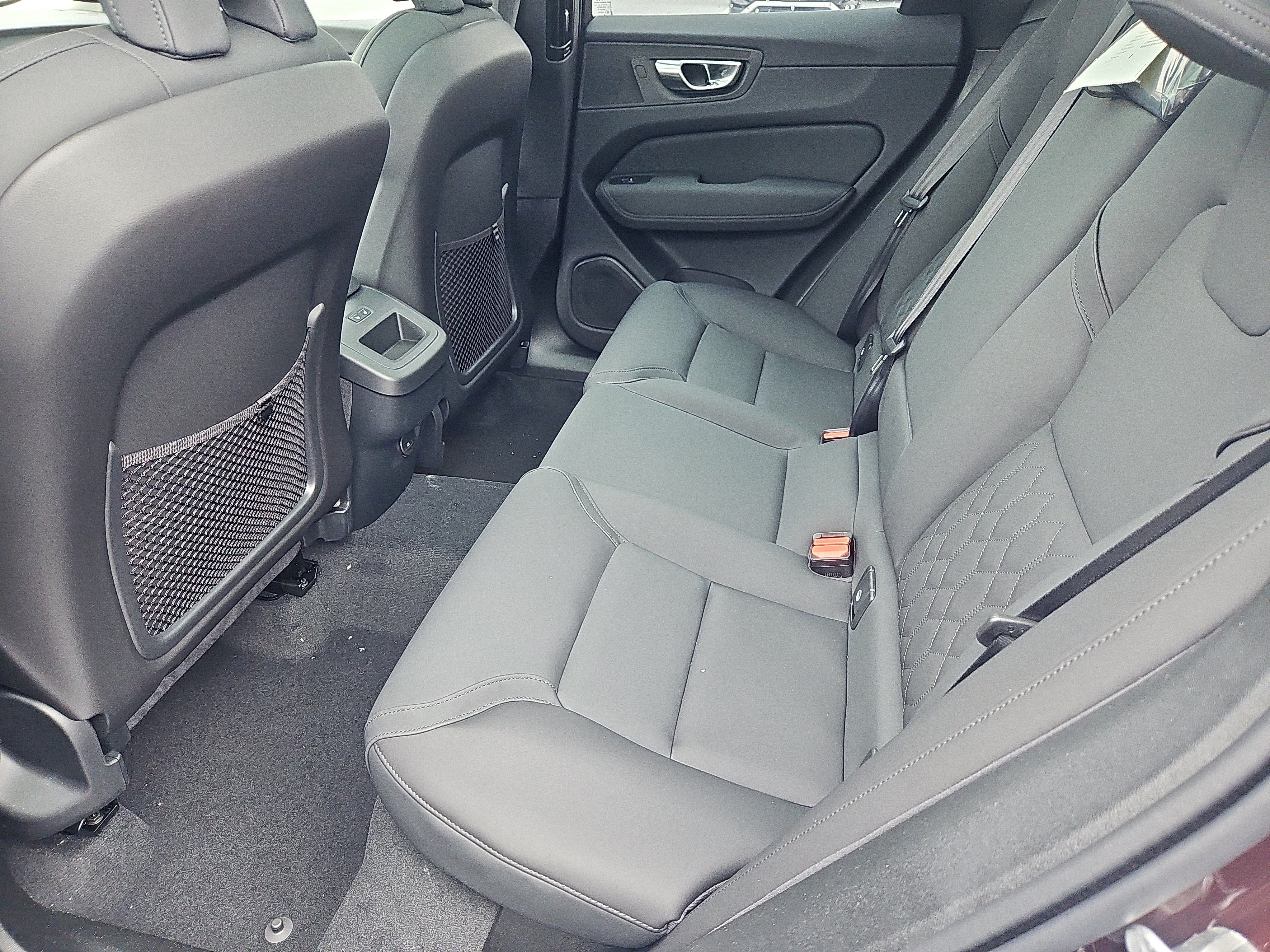 New 2026 Volvo XC60 B5 Plus w/ Protection Package Premier AWD/4WD image 22