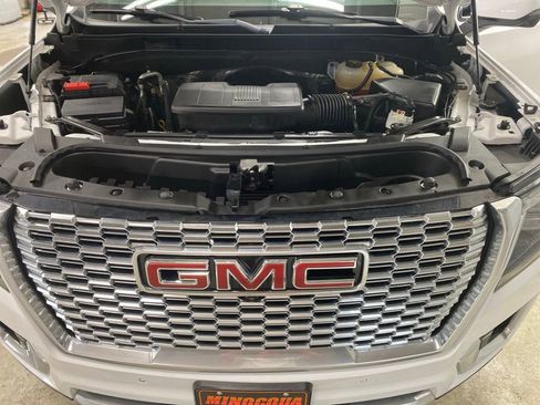 Used 2022 GMC Yukon XL Denali AWD/4WD image 55
