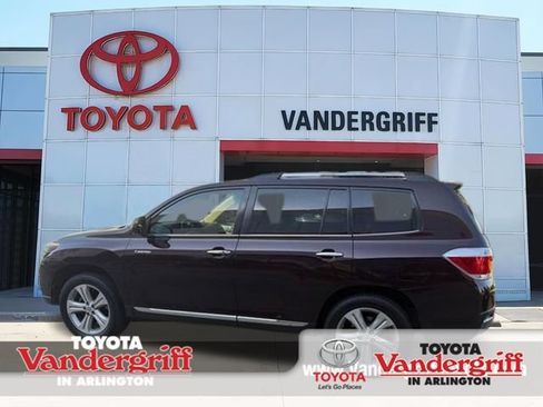 Used 2013 Toyota Highlander Limited FWD image 1