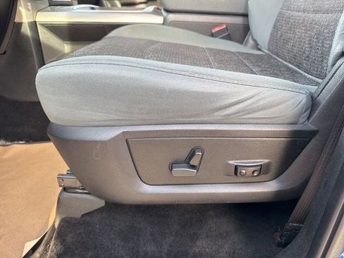 Used 2017 RAM 1500 Big Horn AWD/4WD image 11