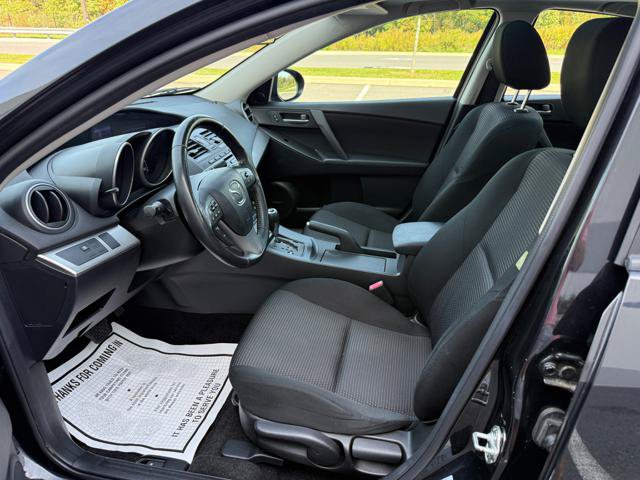 Used 2012 MAZDA MAZDA3 i Touring FWD image 10
