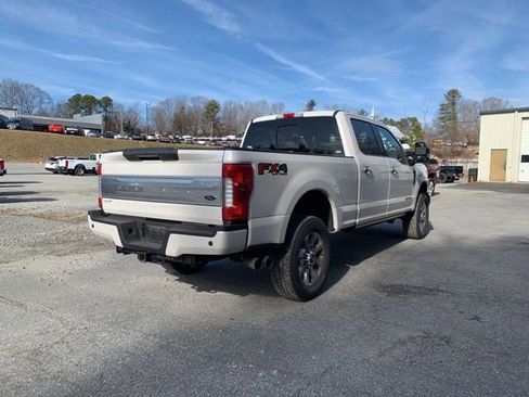 Used 2017 Ford F250 Platinum w/ Platinum Ultimate Package image 7