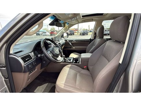 Used 2023 Lexus GX 460 Premium w/ Premium Package AWD/4WD image 32