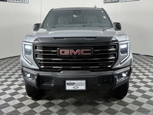 Used 2023 GMC Sierra 1500 AT4X image 9