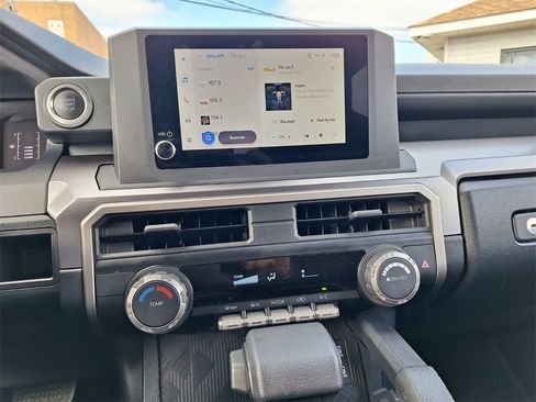 Used 2025 Toyota 4Runner SR5 image 12