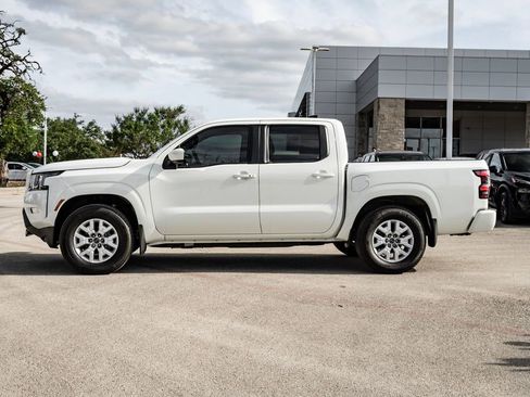 Used 2024 Nissan Frontier SV w/ SV Convenience Package RWD image 8