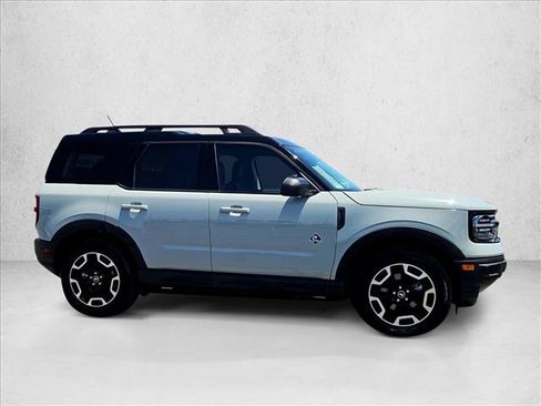 Used 2023 Ford Bronco Sport Outer Banks w/ Tech Package AWD/4WD image 9