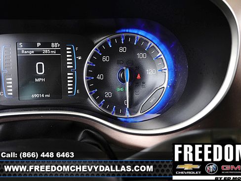 Used 2023 Chrysler Voyager LX FWD image 28