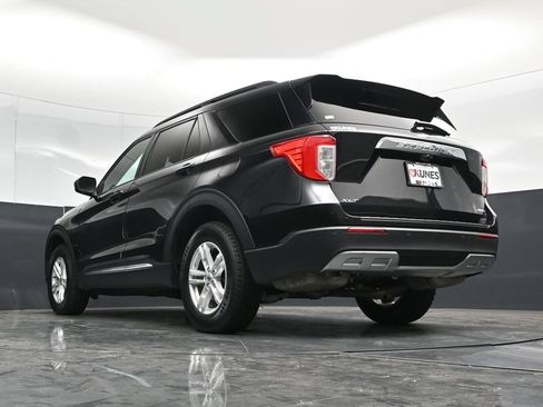 Used 2023 Ford Explorer XLT w/ Equipment Group 202A AWD/4WD image 63