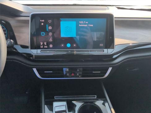 Used 2024 Volkswagen Atlas SE FWD image 15