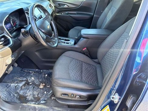 Used 2019 Chevrolet Equinox LT w/ Driver Convenience Package image 10