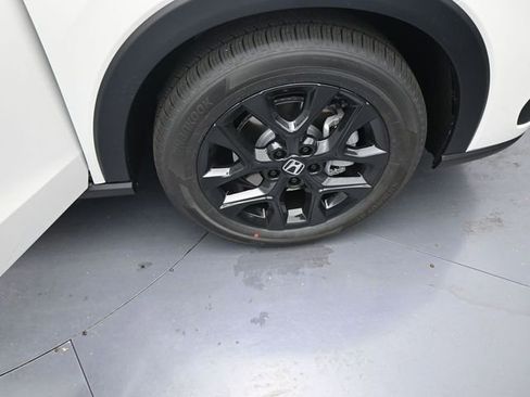 Used 2025 Honda HR-V Sport image 30