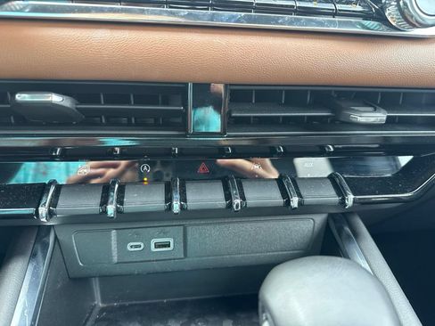 Used 2023 GMC Canyon AT4 w/ AT4 Premium Package AWD/4WD image 28