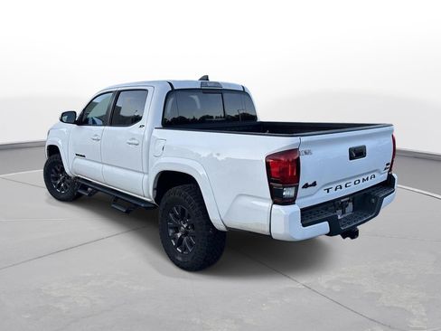 Used 2023 Toyota Tacoma SR5 w/ Technology Package AWD/4WD image 8