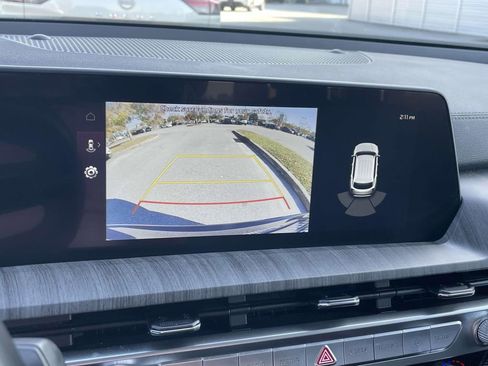 Used 2024 Kia Telluride EX w/ EX Captain's Chair Package image 28