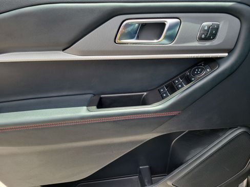 Certified 2025 Ford Explorer ST RWD image 25