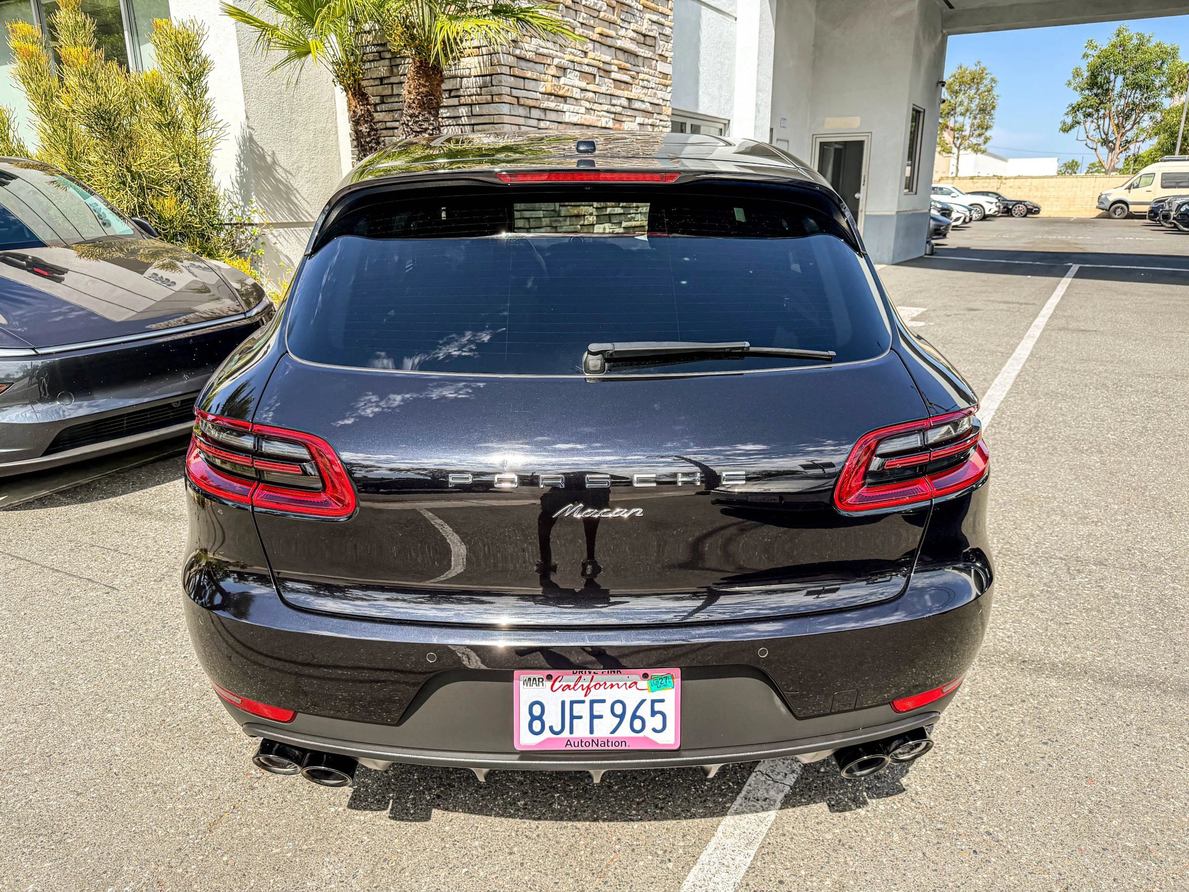 Used 2018 Porsche Macan Sport Edition AWD/4WD image 11