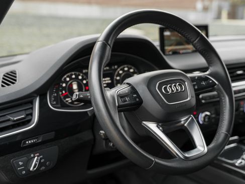 Used 2019 Audi Q7 3.0T Premium Plus image 10