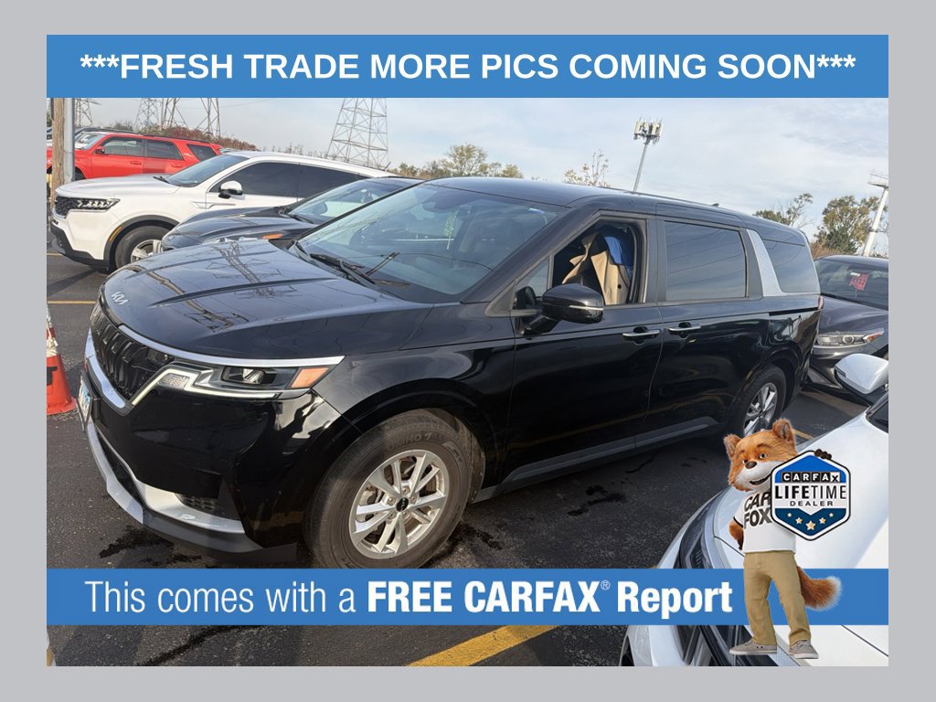 Used 2022 Kia Carnival LX FWD image 1