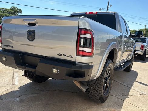 Used 2020 RAM 2500 Laramie w/ Night Edition AWD/4WD image 3