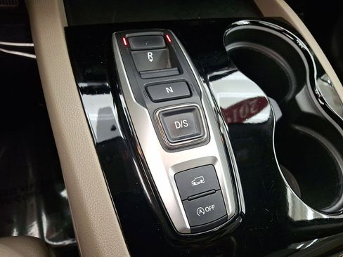 Used 2019 Honda Pilot Touring image 12