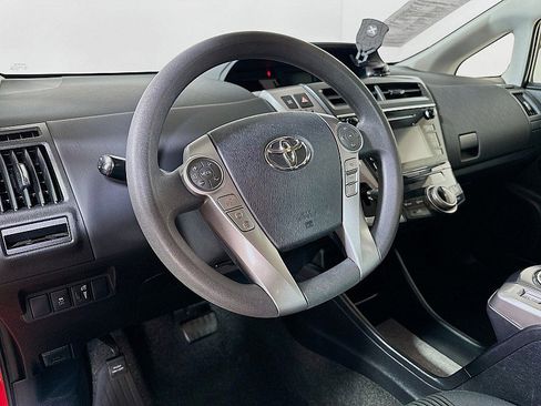Used 2016 Toyota Prius V Three image 9