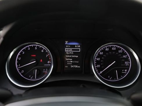 Used 2019 Toyota Camry LE FWD image 31