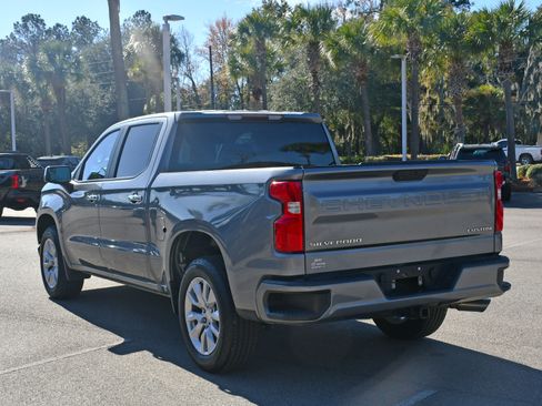 Used 2021 Chevrolet Silverado 1500 Custom image 4