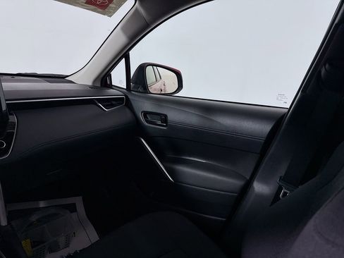 Certified 2022 Toyota Corolla Cross LE image 19