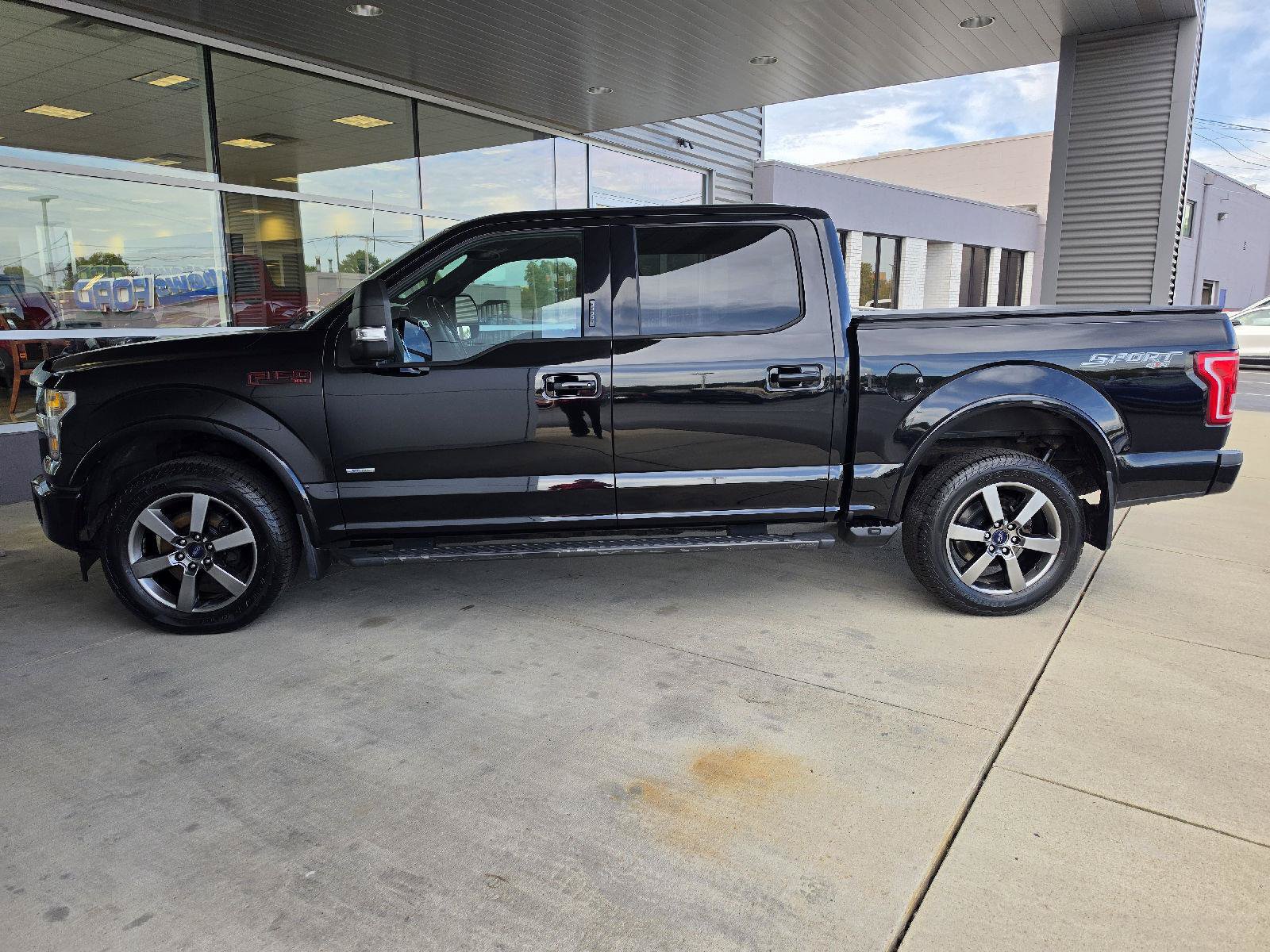 Used 2017 Ford F150 XLT w/ Equipment Group 302A Luxury AWD/4WD image 2