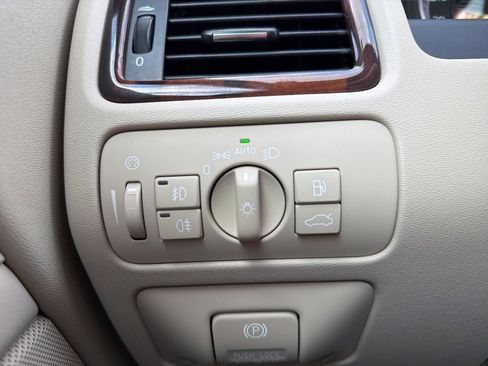 Used 2013 Volvo XC70 T6 image 54