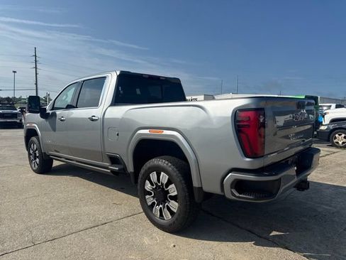 Used 2024 GMC Sierra 2500 Denali w/ Technology Package AWD/4WD image 3