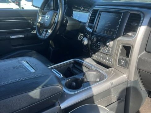 Used 2017 RAM 1500 Limited image 11