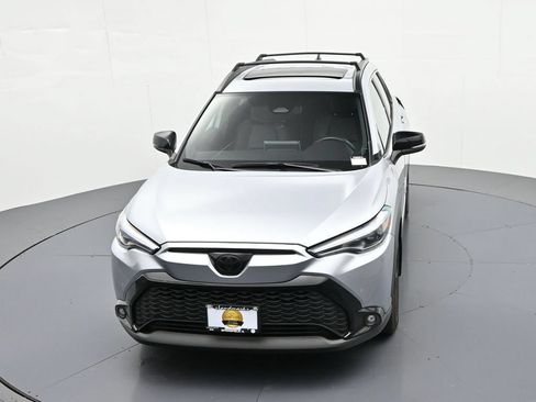 Used 2025 Toyota Corolla Cross AWD Hybrid w/ Convenience Package image 16