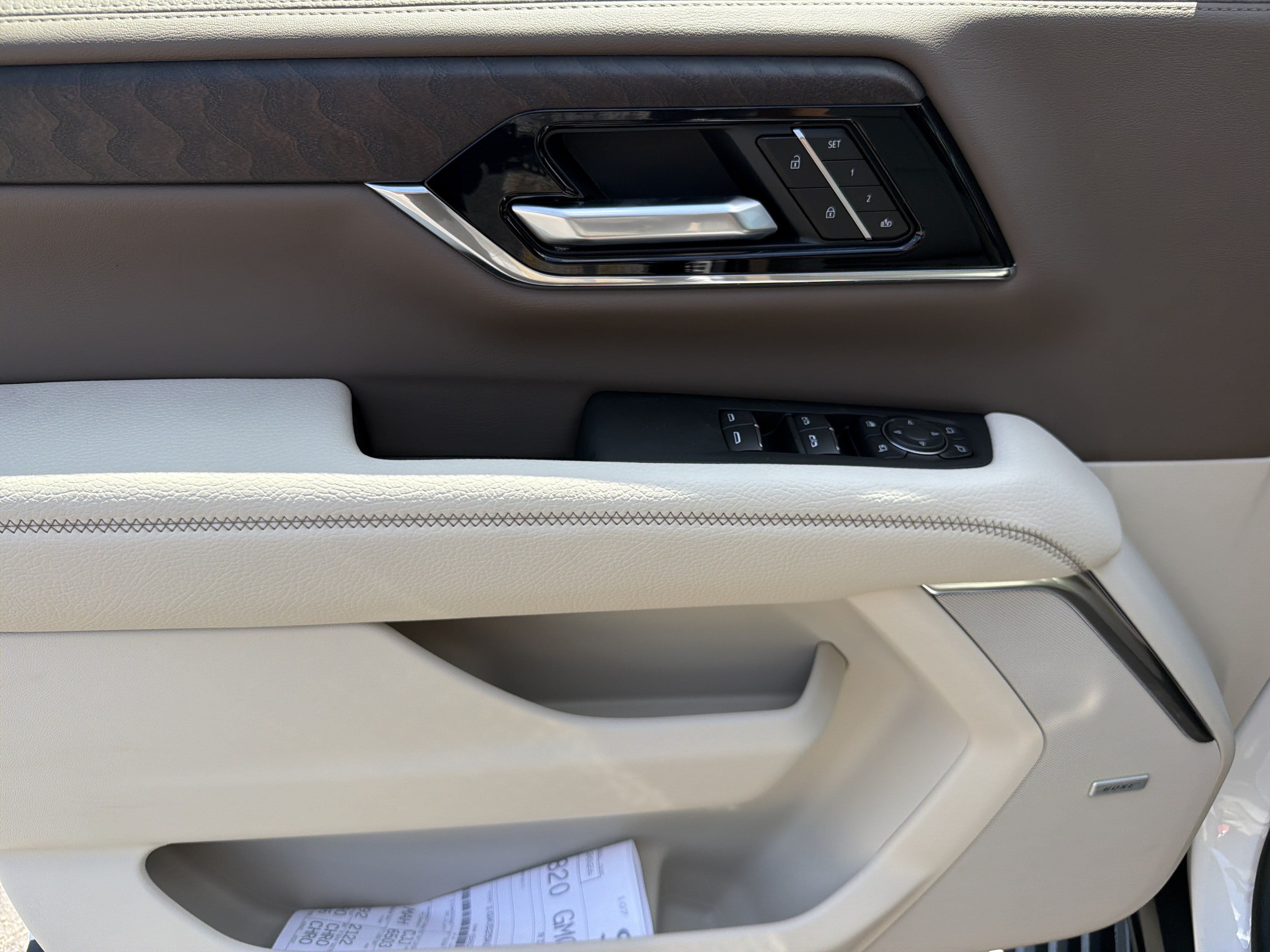 New 2026 GMC Yukon Denali w/ Sun & Power Step Package AWD/4WD image 11