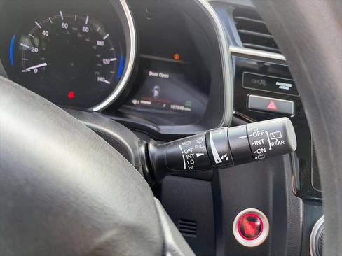 Used 2019 Honda Fit EX image 33